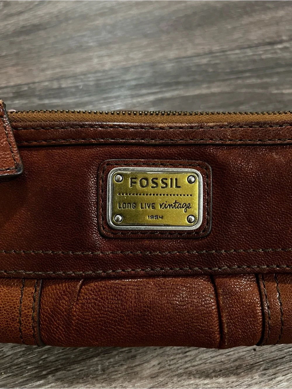 Fossil Emory Espresso Brown Vintage Leather Zip Wallet Clutch